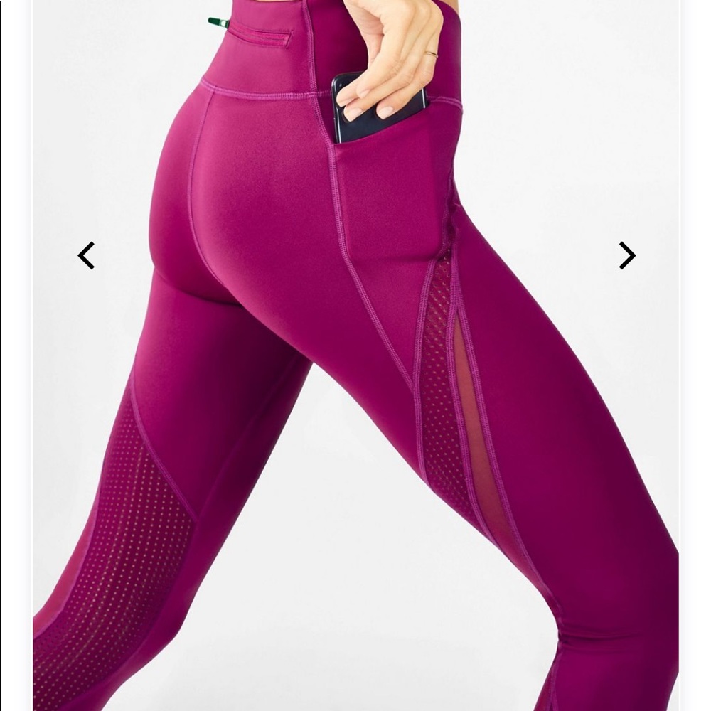Fabletics Mid-Rise UltraCool Pocket 7/8